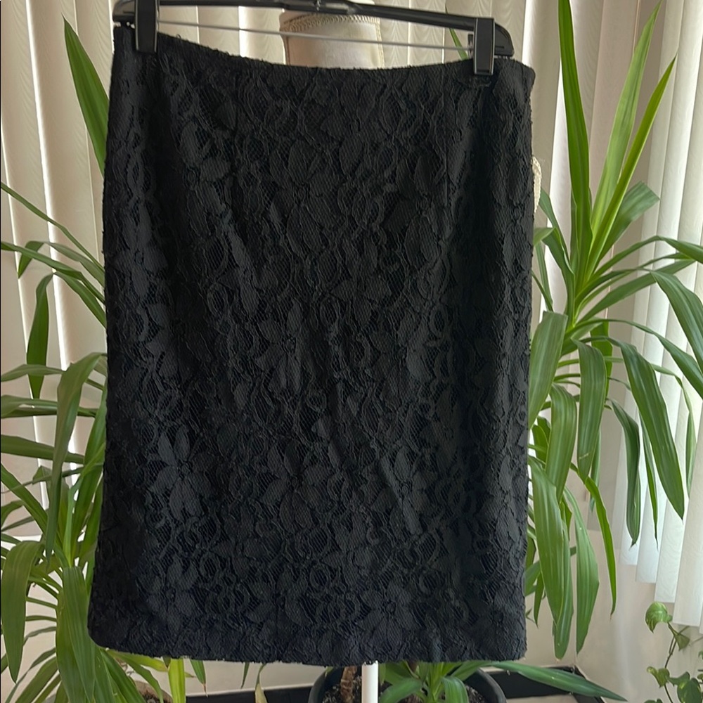 NWT ALFANI Elegant Black Lace Skirt SIZE M